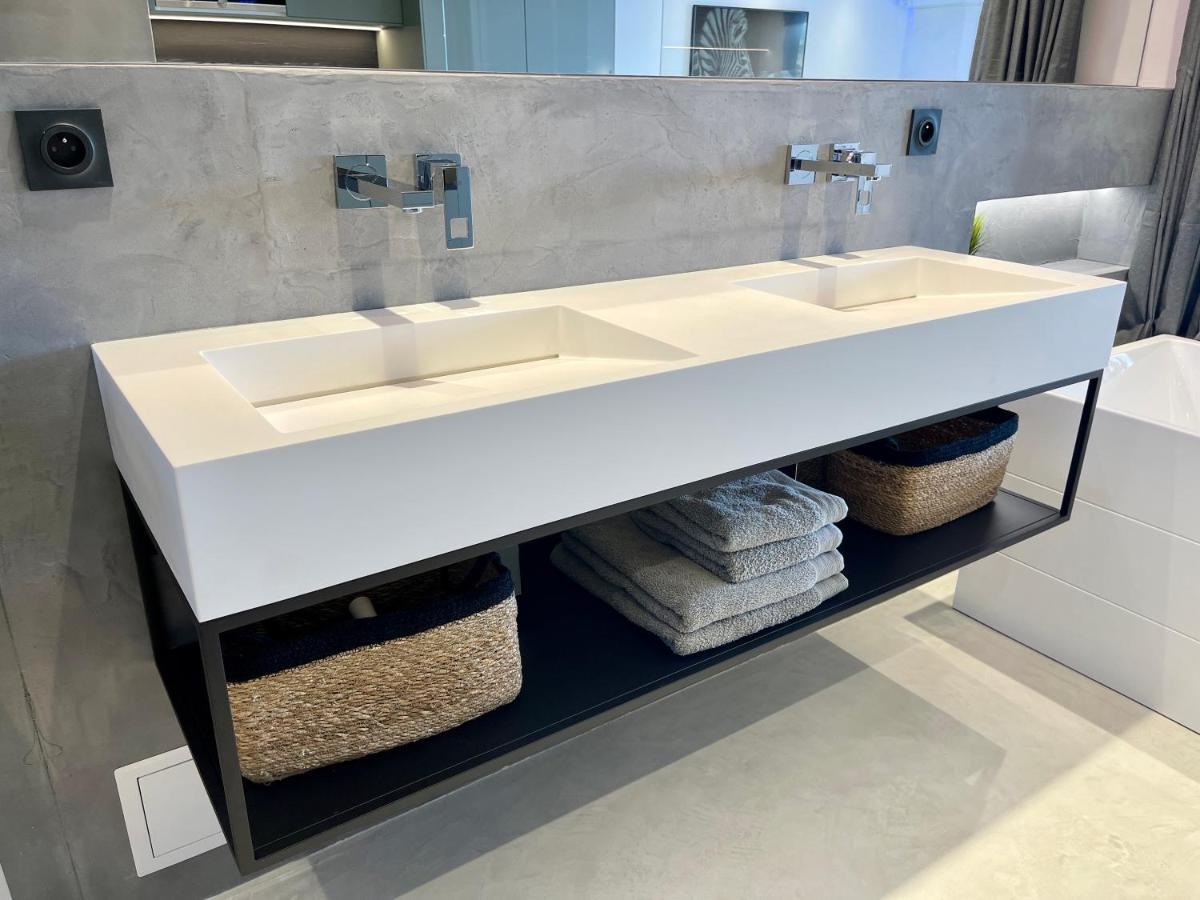 Appartement Neuf Climatise - Vue Mer Saint-Tropez - 50M Plage Et Port - Piscine Гассен Экстерьер фото